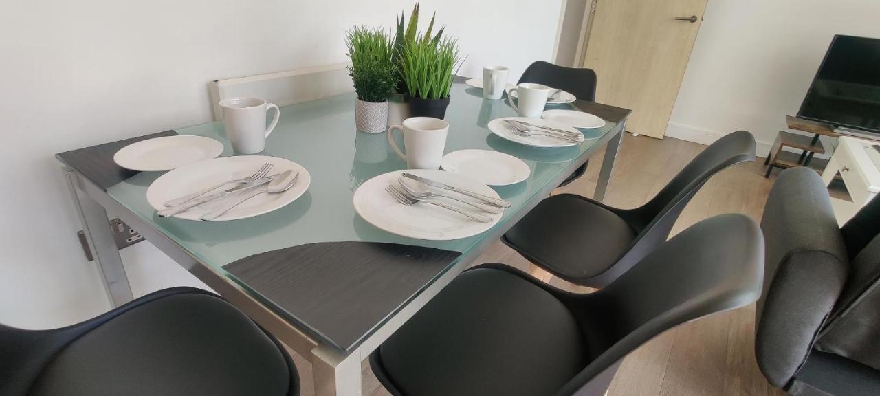 Birmingham Prime Location Stunning Apartment Floor-To-Ceiling Windows Eksteriør billede