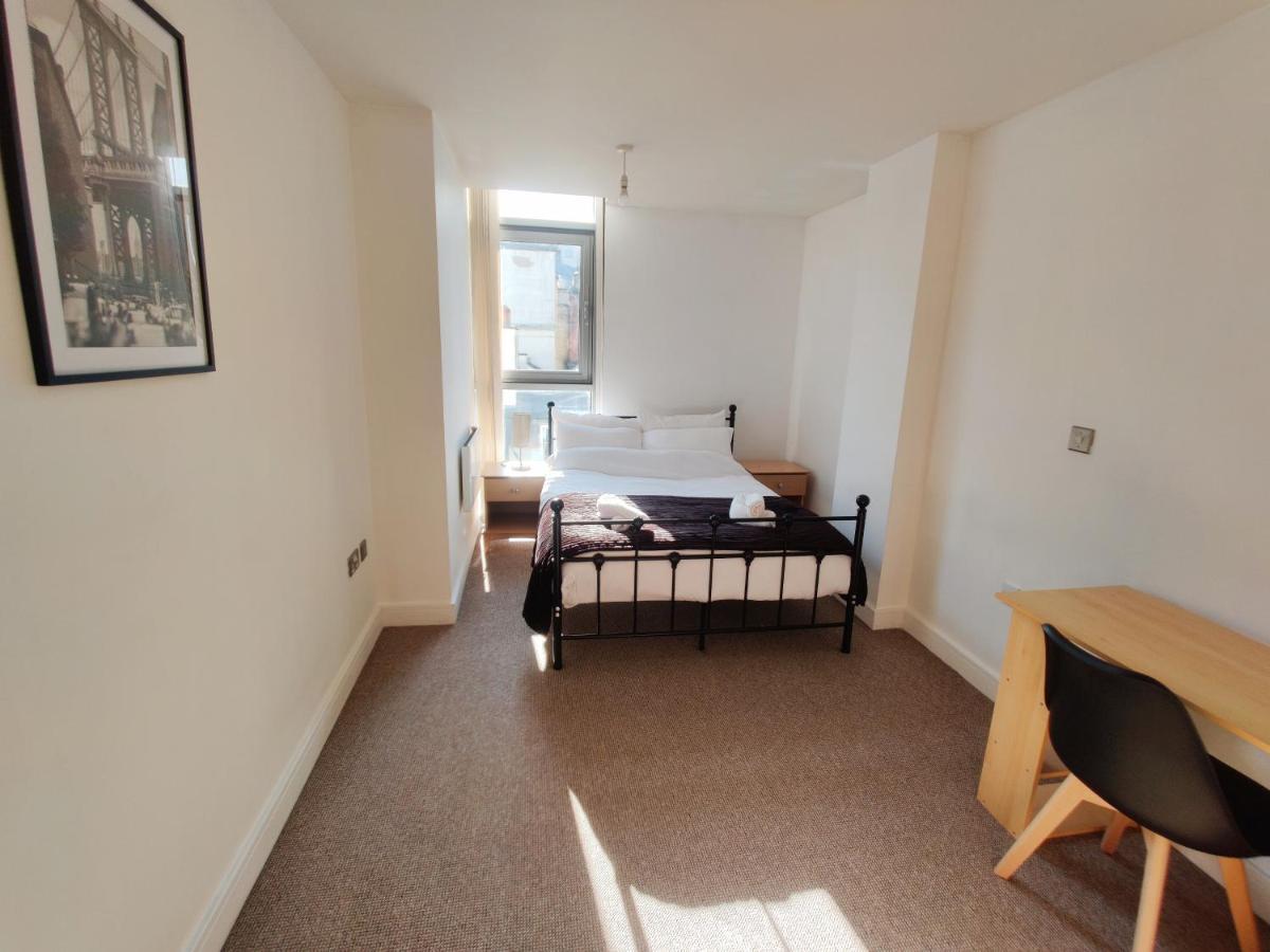 Birmingham Prime Location Stunning Apartment Floor-To-Ceiling Windows Eksteriør billede