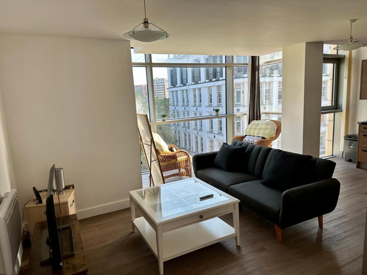 Birmingham Prime Location Stunning Apartment Floor-To-Ceiling Windows Eksteriør billede