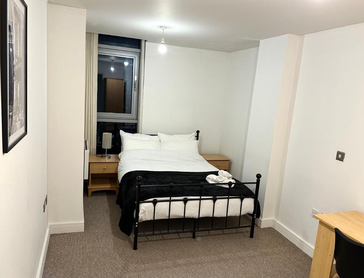 Birmingham Prime Location Stunning Apartment Floor-To-Ceiling Windows Eksteriør billede
